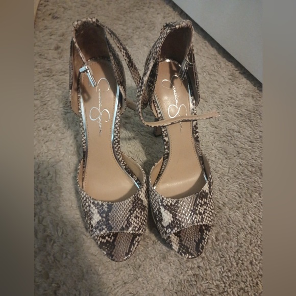 Jessica Simpson Heels - Picture 2 of 2
